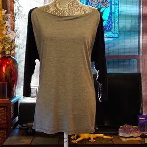 New York & Co.- Top-Size Medium